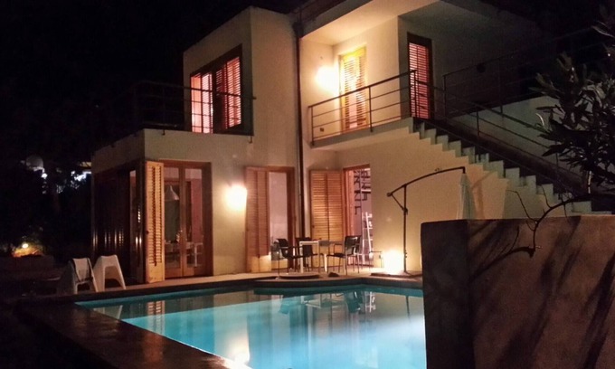 Torre Colonna-sperone Villa | Villa con piscina / jardín cerca del mar