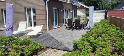 Rheinsberg Casa | Villa Wildrose mit Sauna und Beachfußballplatz