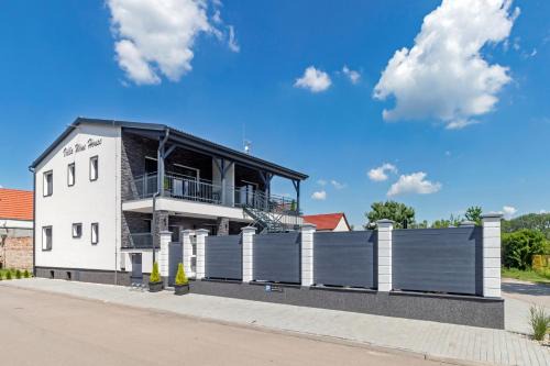 Hrusovany nad Jevisovkou Casa | Villa Wine House
