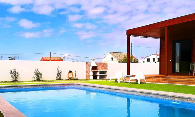Barrio Nuevo Villa | Chalet con Piscina privada