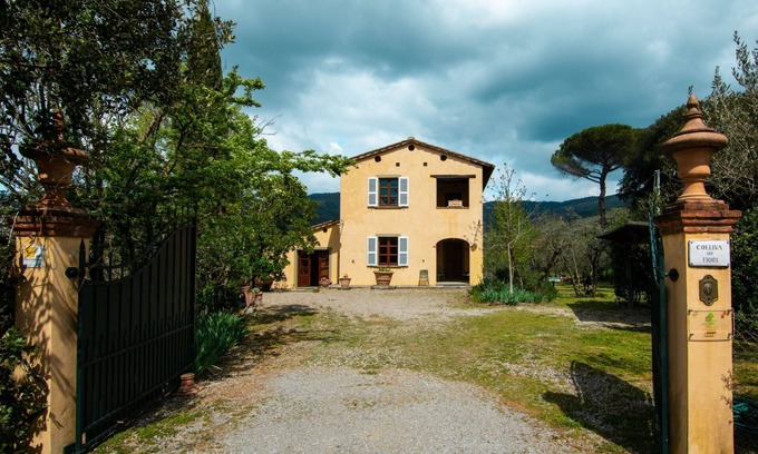 Castiglion Fiorentino Villa | Villa para 6 con piscina y pista de tenis privada, conexión Wi-Fi. Castiglione Fiorentino
