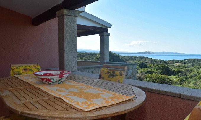 Santa Teresa di Gallura Casa | Villa with sea view, 3 rooms and beach nearby