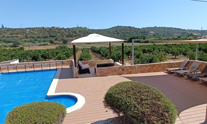 Silves Villa | Villa con 3 dormitorios,3 baños,ac,wifi. Parking.