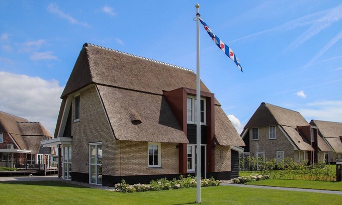 Delfstrahuizen Villa | Villa con sauna en Tjeukemeer