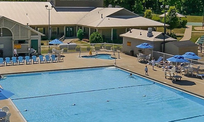 Sheridan Villa | Villa con acceso a increíbles servicios | Piscinas, jacuzzi, sala de juegos y mucho más.
