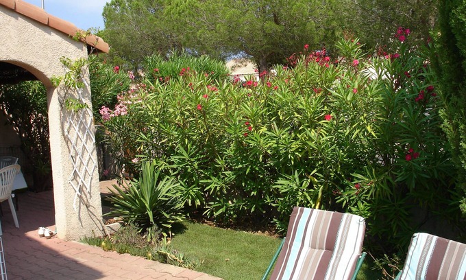 Saint-Cyprien Plage Villa | Villa con jardín y terrazas