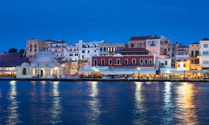 Spilia Casa | Villa with headed pool in chania