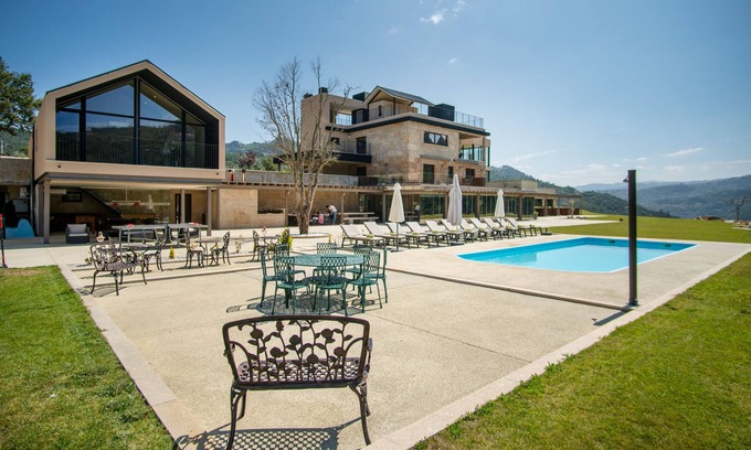 Sardoeira Villa | Villa con piscina climatizada cubierta y al aire libre, sauna húmeda y seca, billar