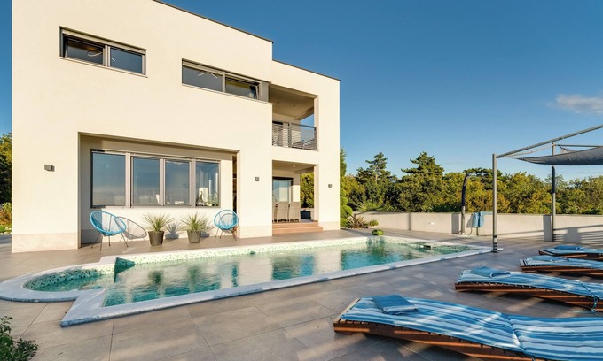 Crikvenica Villa | Villa de lujo con piscina cerca de la playa, magníficas vistas al mar y parque infantil.