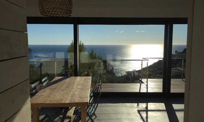 Aiguablava Villa | Villa con piscina. Excepcional vista al mar, a 500 m de la cala de Aiguablava.