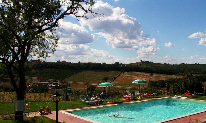 Ferretto Otro | Villa con piscina en campo en Montepulciano Toscana