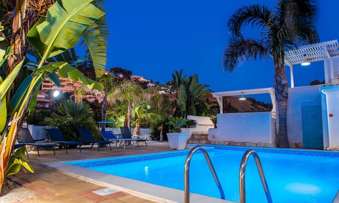 Alcamo Marina Villa | Villa con piscina capacidad para 10 150 metros de la playa alquiler de coches wifi o