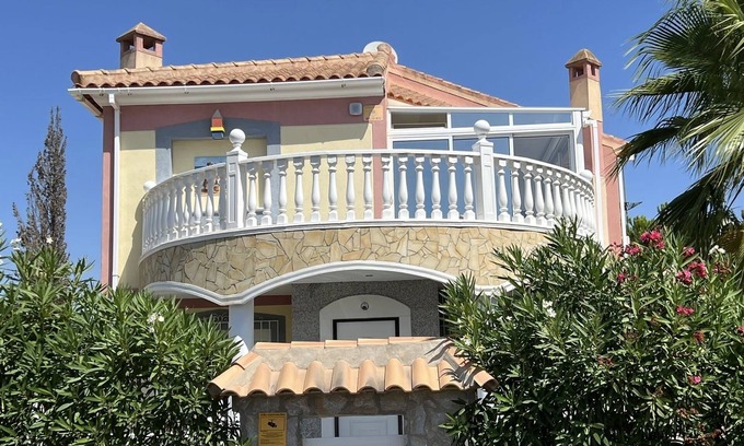 Los Altos Casa | Villa con piscina privada y vistas al mar.