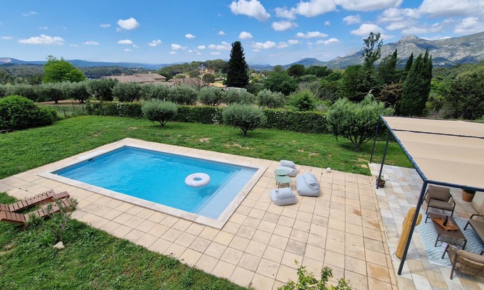 Roquevaire Villa | Villa with Private Pool - A haven of peace at the foot of the hills