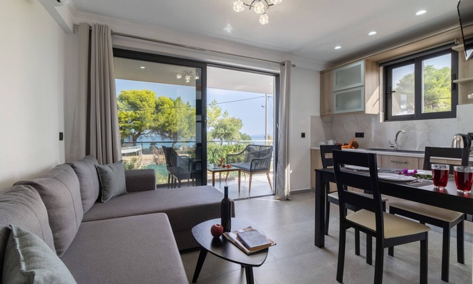 Lefkada Town Villa | Villa con vistas al mar, jardín compartido y Wi-Fi