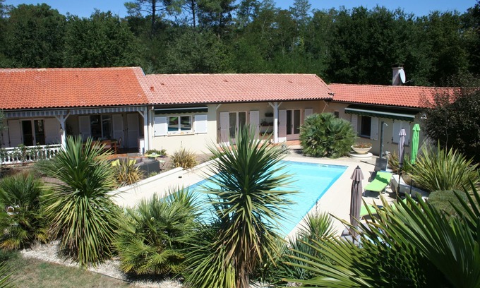 Grezet-Cavagnan Casa | Villa with swimming pool in New Aquitaine