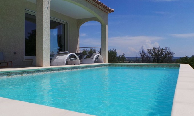 Sernhac Villa | Villa con piscina y vistas panorámicas