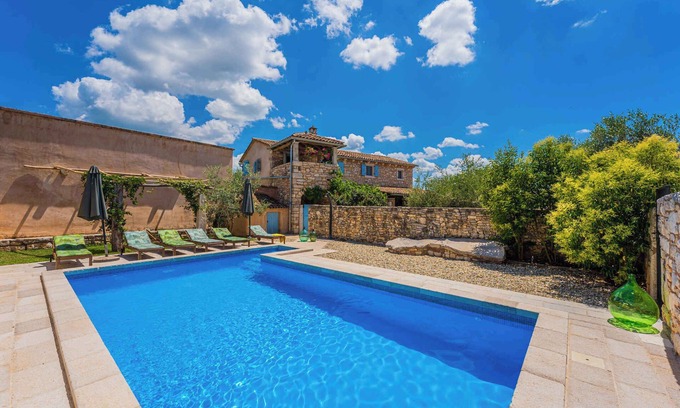 Grandici Villa | Casa vacacional con piscina, taberna y bodega