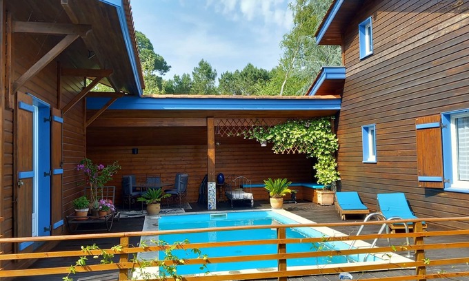 Biscarrosse Villa | Villa wood swimming pool and quiet 10km beach 5km lakes