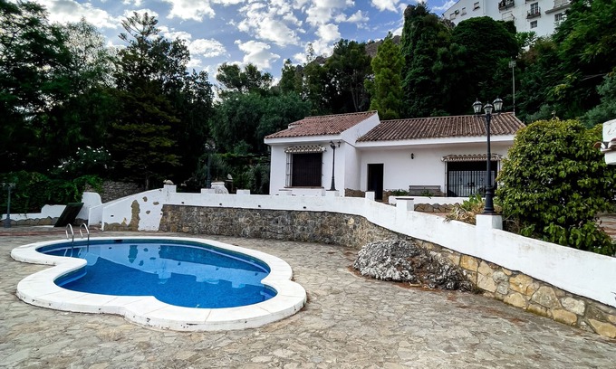 Zahara de la Sierra Chalet De Esquí | Villa Zahara de la Sierra