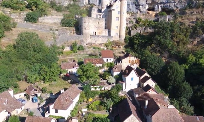 Larroque-Toirac Casa | VILLAGE COTTAGE