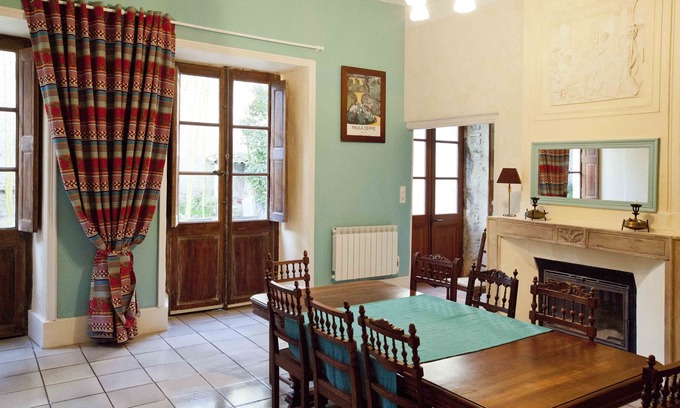 Saillans Casa | casa de pueblo de gran capacidad
