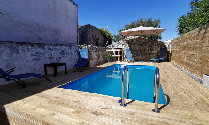 Le Grand-Village-Plage Casa | Village house with swimming pool 5x3