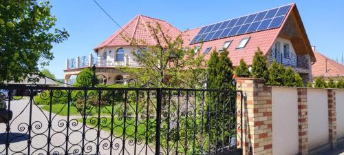 Tiszakanyar Casa | Village Garden Family Guest House