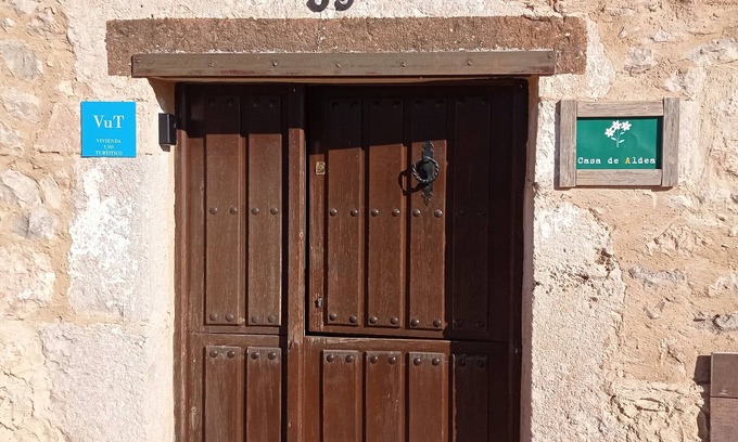 San Esteban de Gormaz Casa | Casa de Aldea. Naturaleza, ribera del Duero y románico. Amigos de tu mascota.