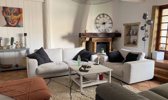 Saint-Nazaire Casa | Village house at the gateway to Provence, Ardèche, Vaucluse & Gard