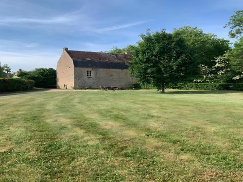 Vault-de-Lugny Casa | Village House in Burgundy near Vézelay Basilica