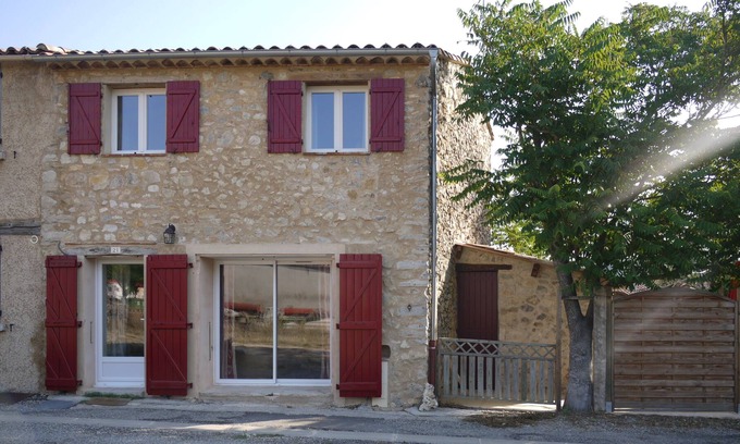 Saint-Julien Casa | Casa de pueblo en aldea típica provenzal