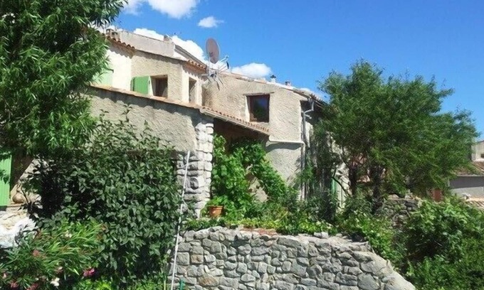 Saint-Julien Casa | Casa de pueblo con piscina