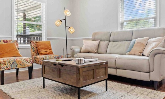 Parker Casa | ~Village Inn~ Walk to Village of W Gvl, 2mi to DT