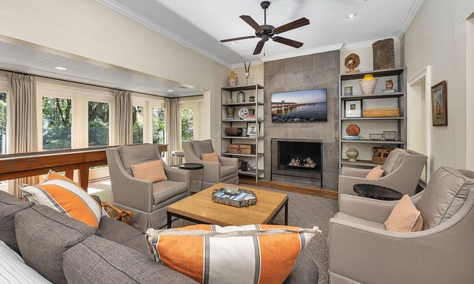 Demere Park Casa | Village Revival! Perfect Village/Beach Location, Fully Renovated, Summer Passes to Neptune Park Fun Zone!