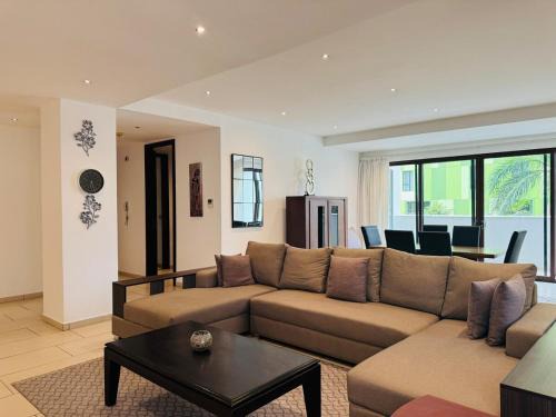 Accra Apartamento | Villaggio Vista Furnished 3 bedroom room 1st Floor flat & Service room