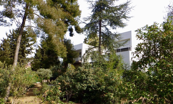 Bandol Villa | Calanques: villa de arquitecto de 120m2 en un parque arbolado al pie de los arroyos.