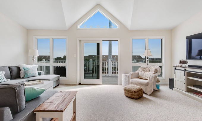Bethany Beach Casa | Villas at Beach Cove Getaway W/ Bay/Ocean Views, Private Balcony & Shared Pool