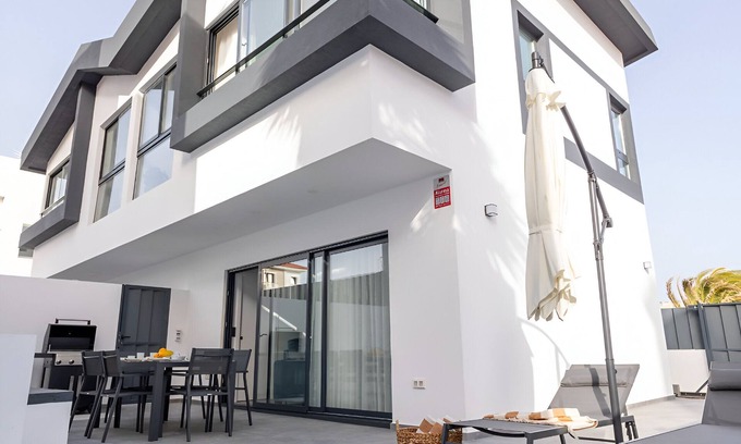 La Listada Casa | Villas Divela/ Ocean View / Private & Heated Pool