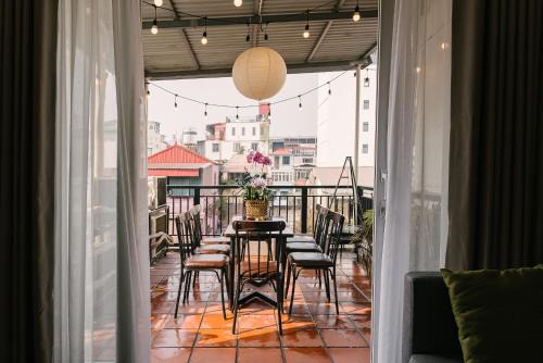 Old Quarter Apartamento | Villaxe T5 Flaxur, 150m to Hoankiem lake - by Antique