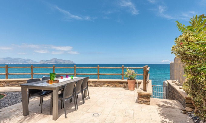 Ficarazzi Chalet De Esquí | Villetta Ficarazzi by Wonderful Italy