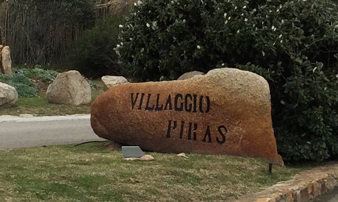 Villaggio Piras Cabaña | Villetta Rosa - Villa con jardín, paisaje encantador.