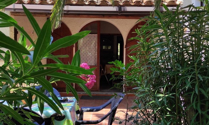 Villaggio Mandorli Apartamento | Villetta Villaggio dei Mandorli - Campus - Villasimius