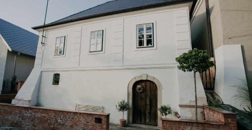 Uherske Hradiste Casa | Vinařský dům Mařatice