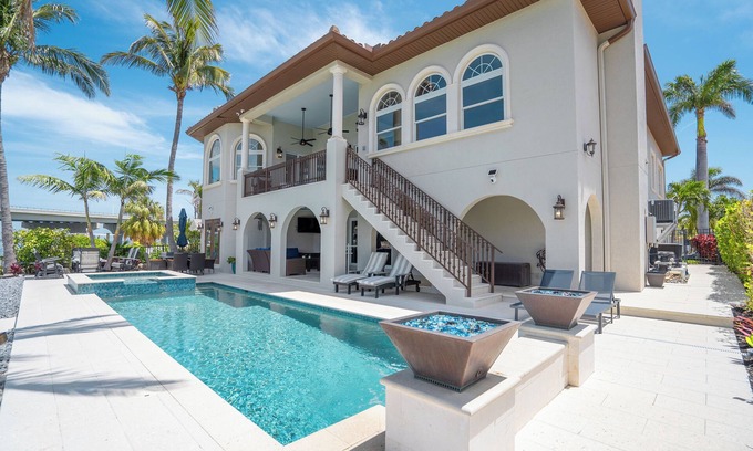 Vina Del Mar Island Casa | Vina Del Mar St Pete Beach Waterfront Dock Pool Hot Tub 4/3.5