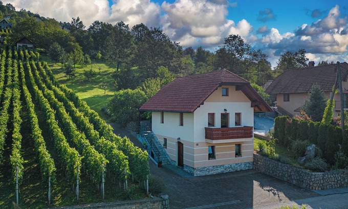 Trebnje Casa | Vineyard Cottage Pyramid, Dobrnič, Slovenia