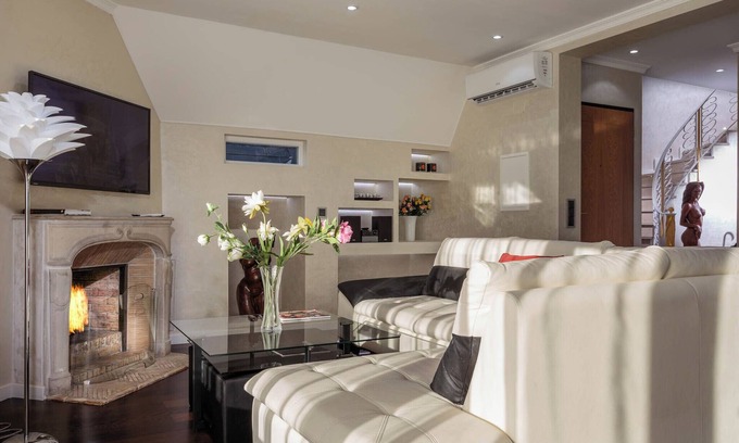 Gare Apartamento | Lujoso Penthouse con Jacuzzi y Vista al Jardín - Centro de Luxemburgo