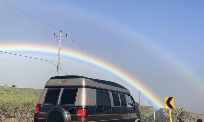 Hilo Casa | Vintage Campervan with Good Vibes - from Campervans Big Island