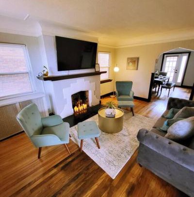 Detroit Casa | Vintage Charm, E. Eng. Village, 10mins to Dt. Det.