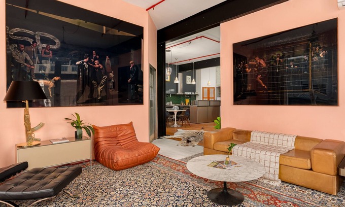 Cape Town City Centre Apartamento | Vintage Chic Apartment: Industrial-Inspired Living